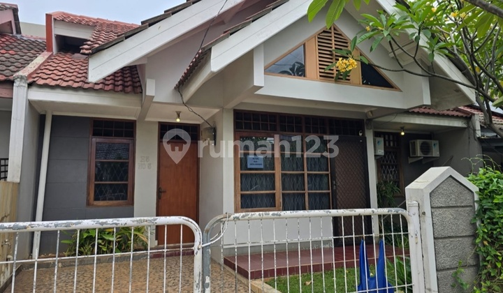 Dijual Rumah 1 ,5 Lantai Bersih Terawat di Nusa Loka BSD Siap Huni Dijual Rumah 1 ,5 Lantai Bersih Terawat di Nusa Loka BSD Siap Huni