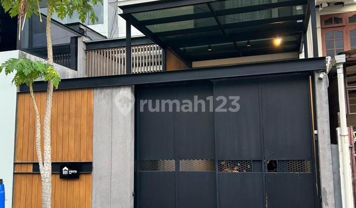 Rumah Mewah Bagus Ada Kolam Renang di Muara Karang Jakarta Utara Rumah Mewah Bagus Ada Kolam Renang di Muara Karang Jakarta Utara