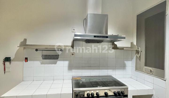 Beautiful Semi-furnished House in PGH Gading Serpong, Facing the Garden with Good Feng Shui Position 2