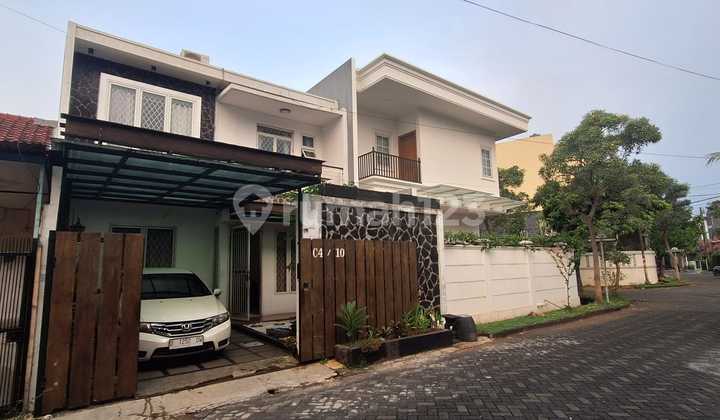 Rumah Bagus 2 Lantai di Taman Semanan Indah Full Furnished Siap Huni 