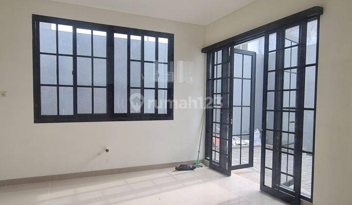 Disewakan Rumah 3 Br di Nara Village, Gading Serpong 2