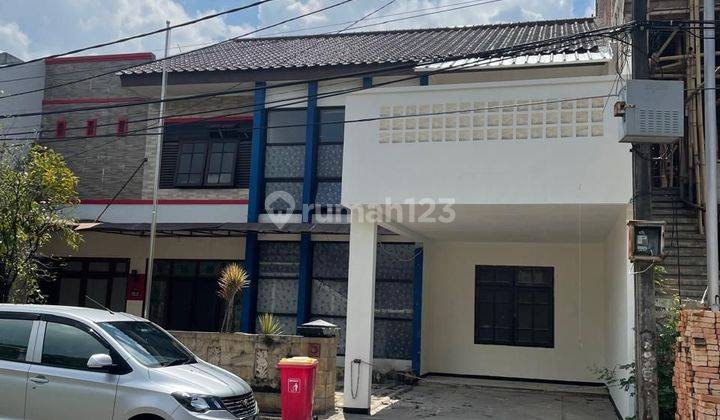 Rumah 2 Lantai Siap Huni Dalam Komplek Di Harapan Indah  2