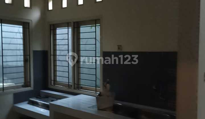 Dijual Cepat Rumah Siap Huni, Pejompongan - Jakarta Pusat. 2