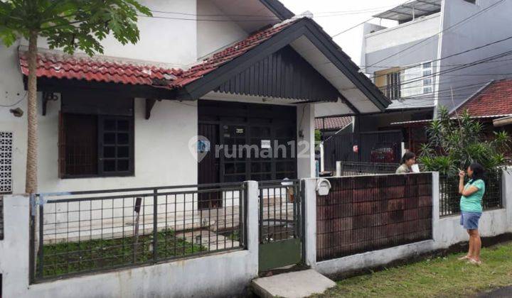 Rumah Disewakan Unfurnished di Lokasi Strategis  1