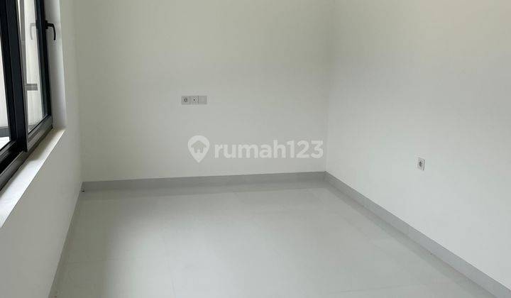 Rumah Puspita Loka Bsd 15x25 Baru Design Minimalis Bangunan Mandiri 2 Lantai  2