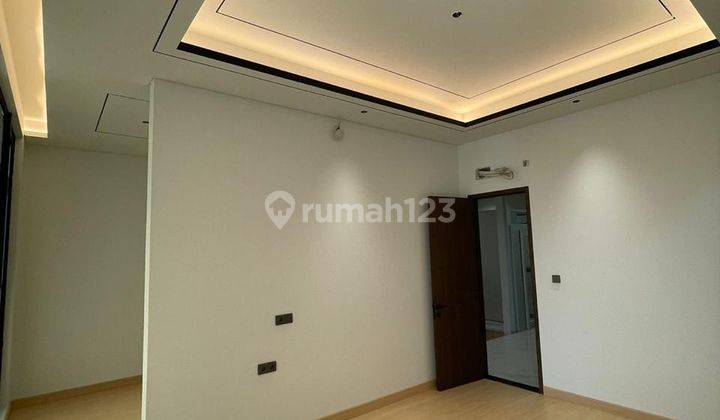 Rumah Cluster Aristoteles Scientia Gading Serpong Luas 550m Baru Semi Furnished Ada Lift  2