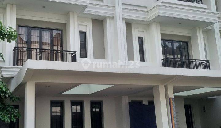 Rumah Sutera Winona Tyria 3 Lantai Tipe 7x18 Alam Sutera Tangerang 1