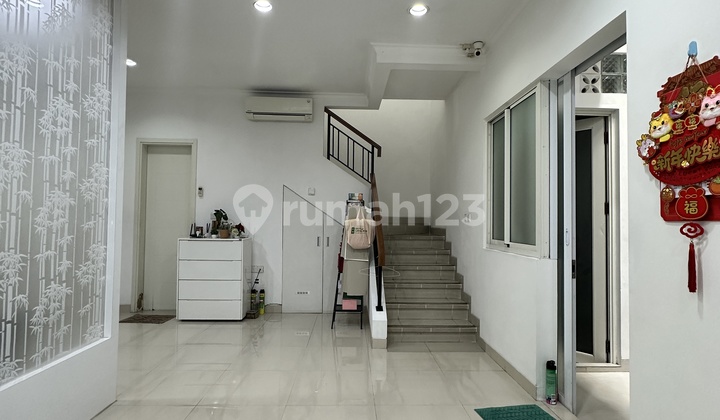 Rumah Cluster Edison 8X15 Full Renov Semi Furnish Scientia Gading Serpong