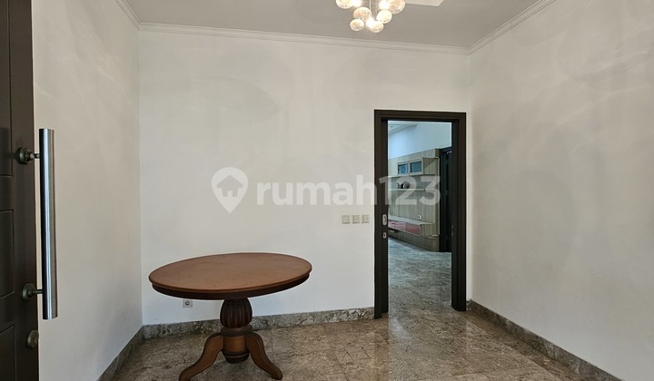 Rumah Murah De Park 300M Rapi Siap Huni BSD 2