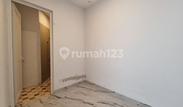 Rumah Sutera Flamboyan 204m Hoek ada lift brand new siap huni 2