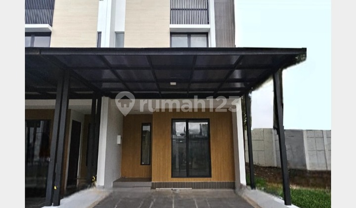 Rumah hoek 2lt luas 101m 3KT cluster yarra essence JGC Jakarta Garden City