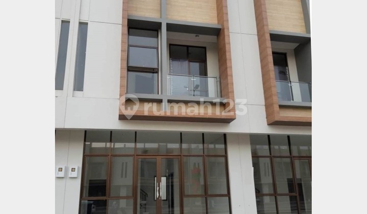 The Savoy 3-Storey Shop House 6x17 102sqm Jgc Jakarta Garden City Cakung