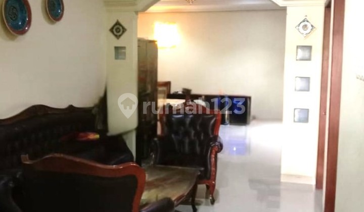 Rumah siap huni luas 120m type 4KT Metland Menteng Cakung  2
