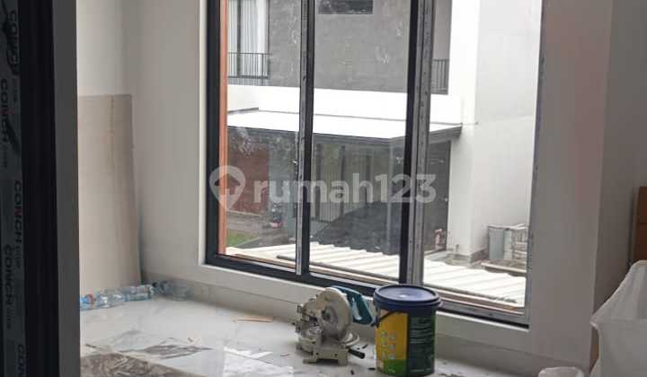 Dijual Rumah Baru Renovasi, Cluster Jelita Alam Sutera. 2