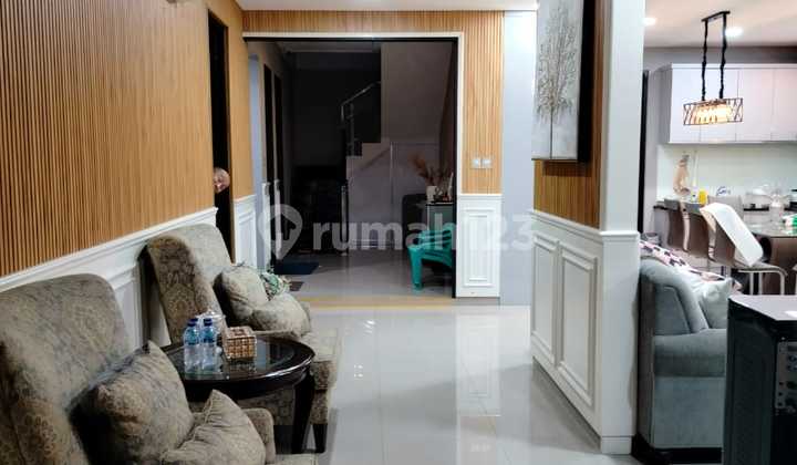 Di Jual Rumah Cantik Full Furnish Victoria Park 2