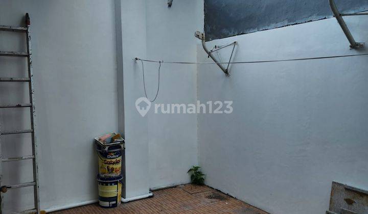 Rumah Minimalis Cantik Siap Huni di Cluster Alamanda Jgc Jakarta Timur 2