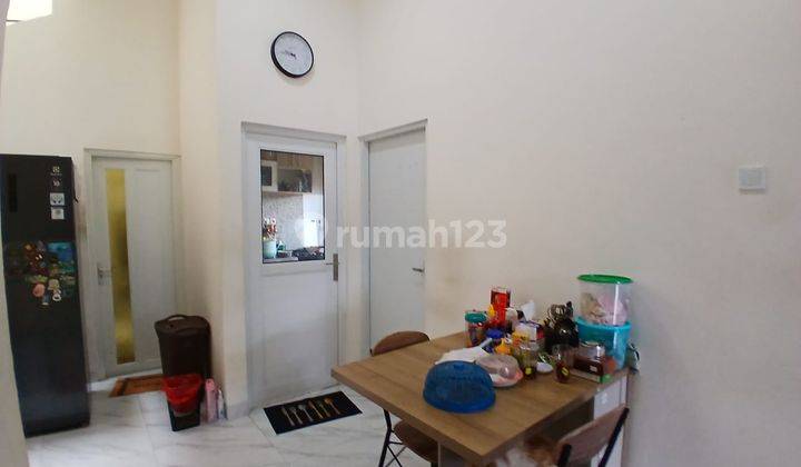 Rumah 2 Lantai Bagus dan Menarik di Villa Indah Permai, Bekasi 2