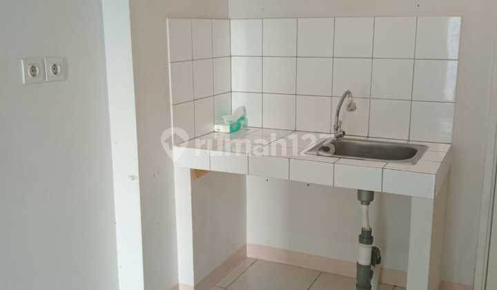 Apartemen 2 BR Minimalis dan Terawat di Springlake Summarecon Bekasi 2