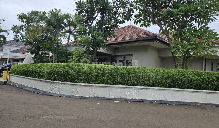 Rumah Hook, Asri, Terawat Megah Dengan Fasilitas Kolam Renang Di Jl. Teladan Gandaria Jakarta Selatan 2