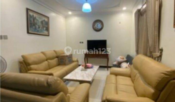 Rumah 3 Lantai Bagus Siap Huni dan Bergaya Modern di Kayu Putih, Jakarta Timur 2