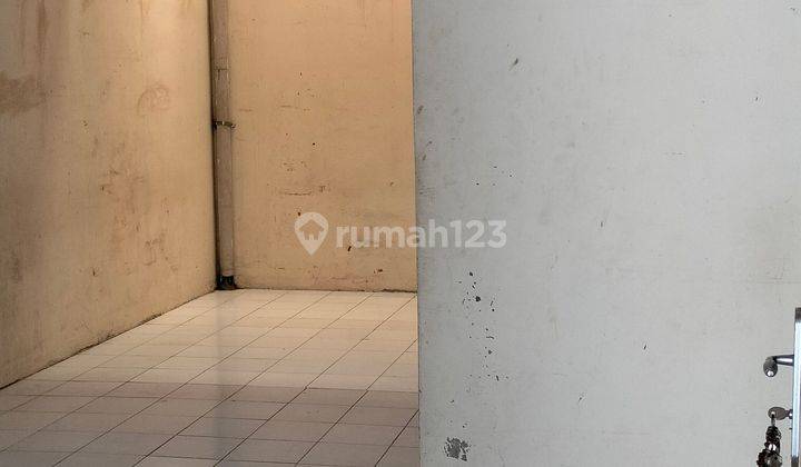 Rumah 2 Lantai Di Jalan Taman Palem Lestari  1