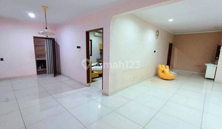 Disewakan Cepat Rumah Minimalis 1,5 Lantai di kawasan Pluit 1