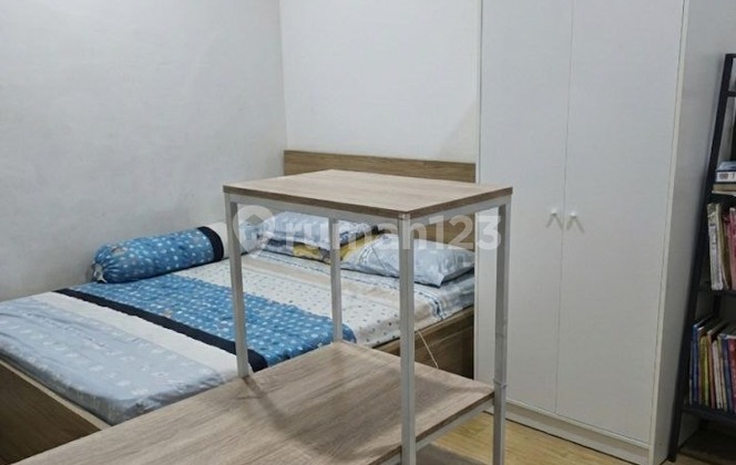 For Quick Sale. Nice House in Topaz Cluster. Pondok Hijau Golf. Phg. Gading Serpong. Tangerang. SHM. Northeast. Has Bedroom on the Ground Floor. Semi Furnished. Already Renovated. Ready to Occupied. Very Cheap. Competitive Price. 2