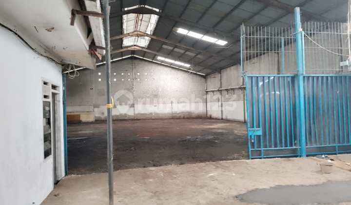 For Sale Fast. Warehouse in Plot DPR Block A, Kenanga, Cipondoh, Tangerang City, Banten. 800 m² Unfurnished SHM. Cheap Price.