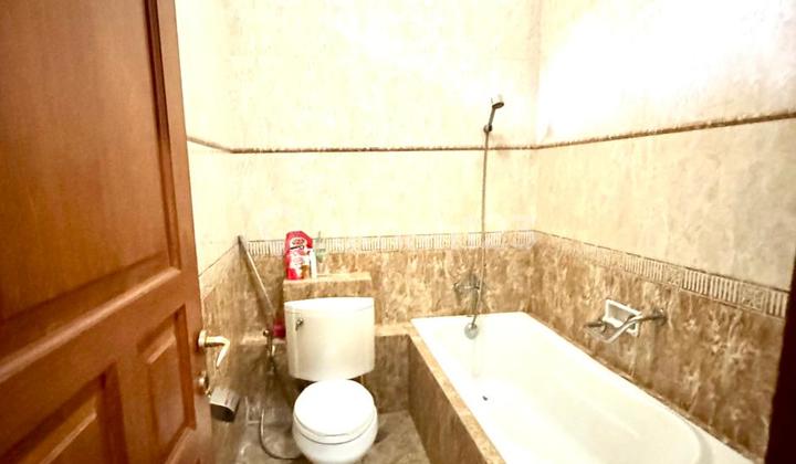 DIJUAL RUMAH GIRILOKA 2, BSD. TANGERANG. SIAP HUNI, TERAWAT - BUTUH MINIM RENOVASI., BAGUS. SEMI FURNISHED 2