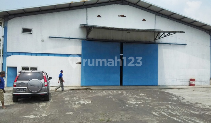 Dijual Cepat. Pabrik & Gudang Pakan Ternak Ayam. Shm. Jl. Raya Serang Pasir Muncang, Jayanti, Tangerang, Dkt Tol Balaraja Barat, Dkt Tol Cikande. Take Over. Masih Produksi. Harga Murah. Kompetitif. Bebas Banjir. Akses Kontainer