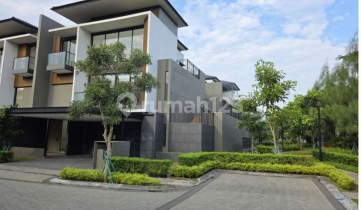 Dijual Rumah Brand New Primary. Cantik. Rumah Sultan Di Cluster Laurel. Navapark. Bsd, Tangerang. Dengan View Terbaik. View Botanical Park. Unit Terakhir. Type 12 Huk. Private Lift. Timur Laut