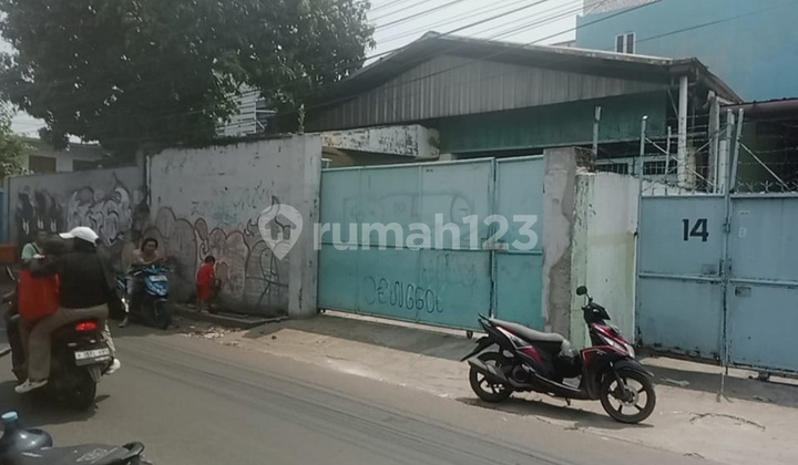Quick Sale. Warehouse @ Jln. Lingkungan 3, Tegal Alur, Kalideres, West Jakarta. SHM. Ready to Use. Competitive Price. Unfurnished. 250 M² Quick Sale. Warehouse @ Jln. Lingkungan 3, Tegal Alur, Kalideres, West Jakarta. SHM. Ready to Use. Competitive Price. Unfurnished. 250 M²