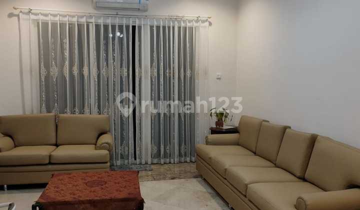 Dijual Cepat. Kedoya Elok Apartemen. Tower Utara. Bagus. Turun Harga. Murah Semi Furnished. 3 Kamar Tidur 1