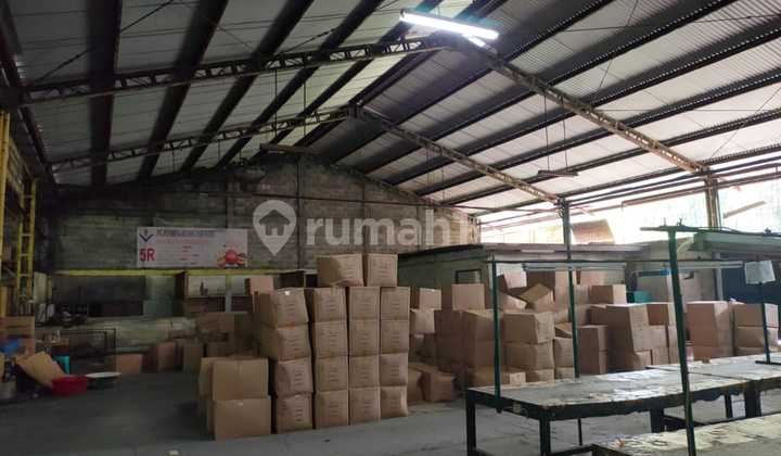 For Quick Sale. Land and Warehouse. Narogong Street. Bekasi. Land Only Calculation. SHM. Container Access.