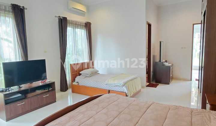 Dijual Cepat. Rumah Bagus. di Blossom Ville. The Green Bsd. PPJB. Utara. Turun Harga. Kompetitif. 2