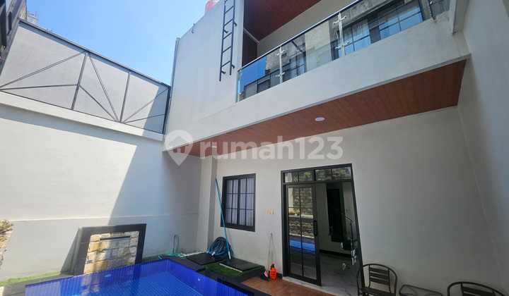 Dijual Rumah Baru Gress dengan Kolam Renang Pasadena Semarang  2