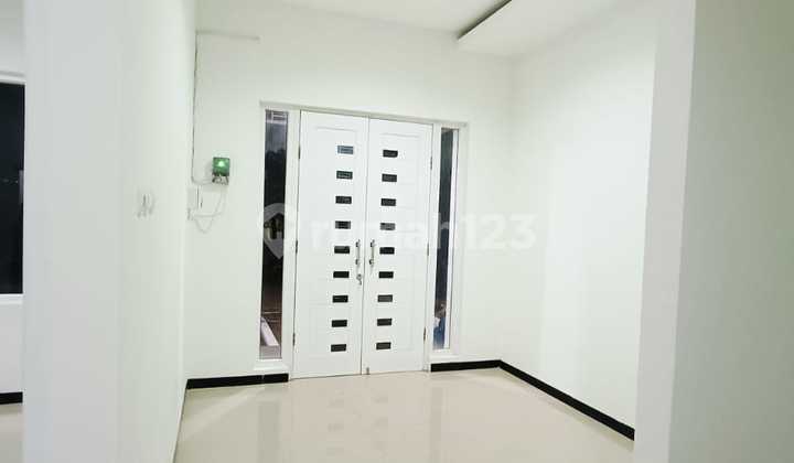 Rumah Baru Gress di Klipang Semarang Row Jalan 2 Mobil 2