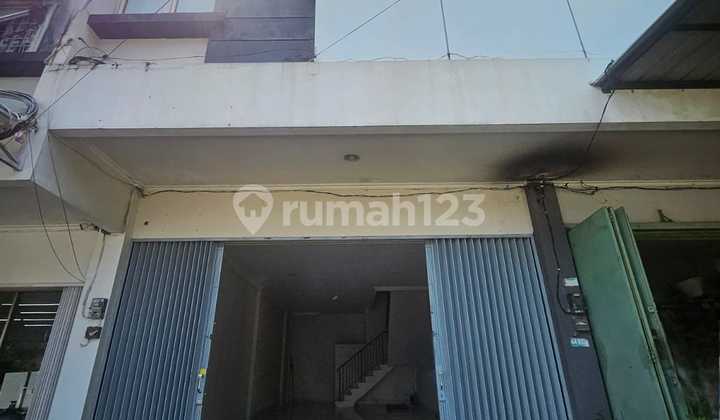 For Rent 2-Story Shop House in Manyaran, Semarang