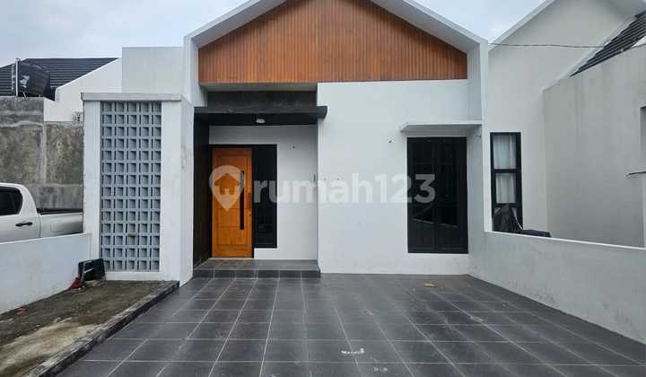 Dijual Rumah Scandinavian Pedurngan Semarang