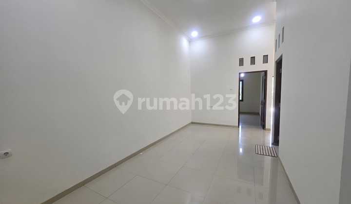 Dijual Rumah Baru Gress Daerah Semarang Barat Lantai Granit 2