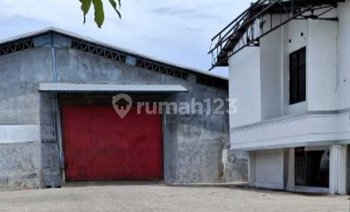 Gudang Akses Kontainer Dekat Pelabuhan Tanjung Mas Semarang 2