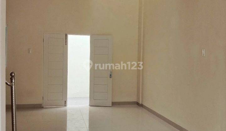 Disewakan Murah Rumah Komplek Diamond Village Daerah Katamso 2