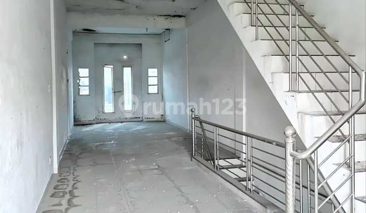 For Rent: Strategic Shop House on Karya Road, Suitable for Business or Office 2