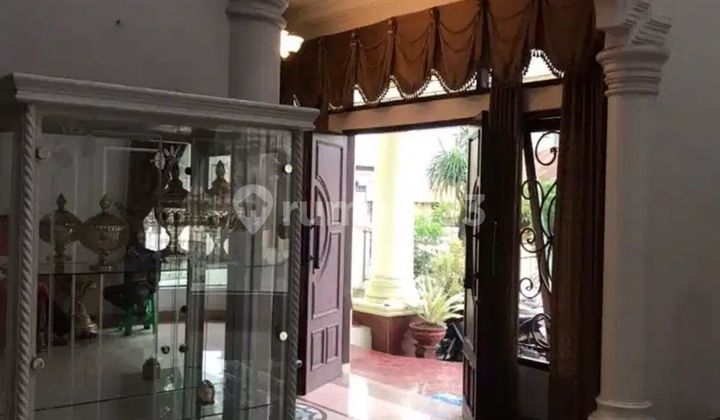 For Rent: Jumbo House on Sei Putih Street, Suitable for Office Use
