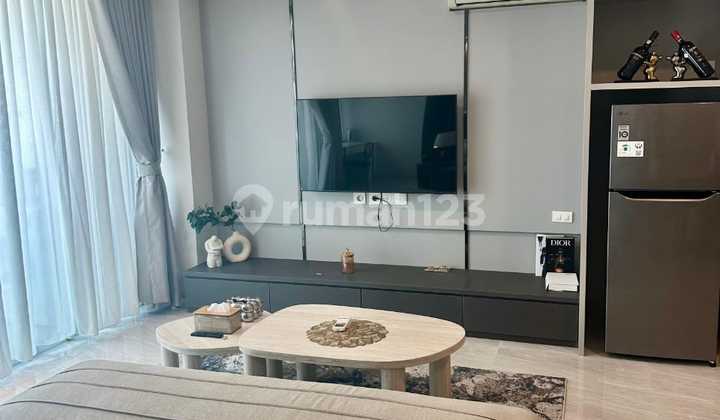 Disewakan Mewah Condominium Manhattan Full Furnish Daerah Sunggal 2