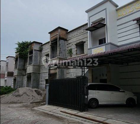 Dijual Rumah Baru Komplek Golden Vista Il Jalan Jamin Ginting 1