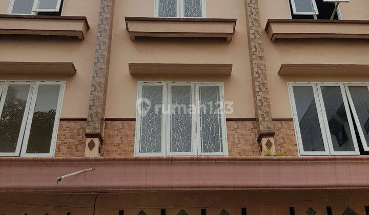 Dijual Murah Komplek Royal Ayahanda Townhous Baru Siap Renovasi 1