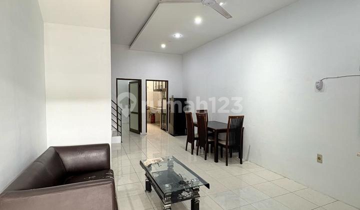 Dijual Rumah Minimalis Komplek Millenium Townhouse Daerah Gatsu 1