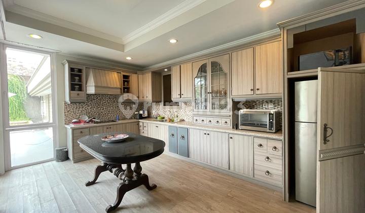 Rumah Mewah Di Puri Cinere Lengkap Dengan Kolam Renang, Ruang Barbeque  2