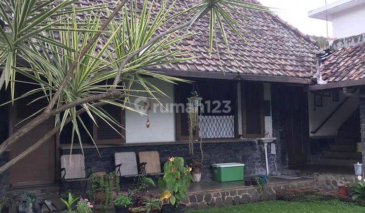 Rumah Antik Dengan Lokasi Strategis Di Bandung 2